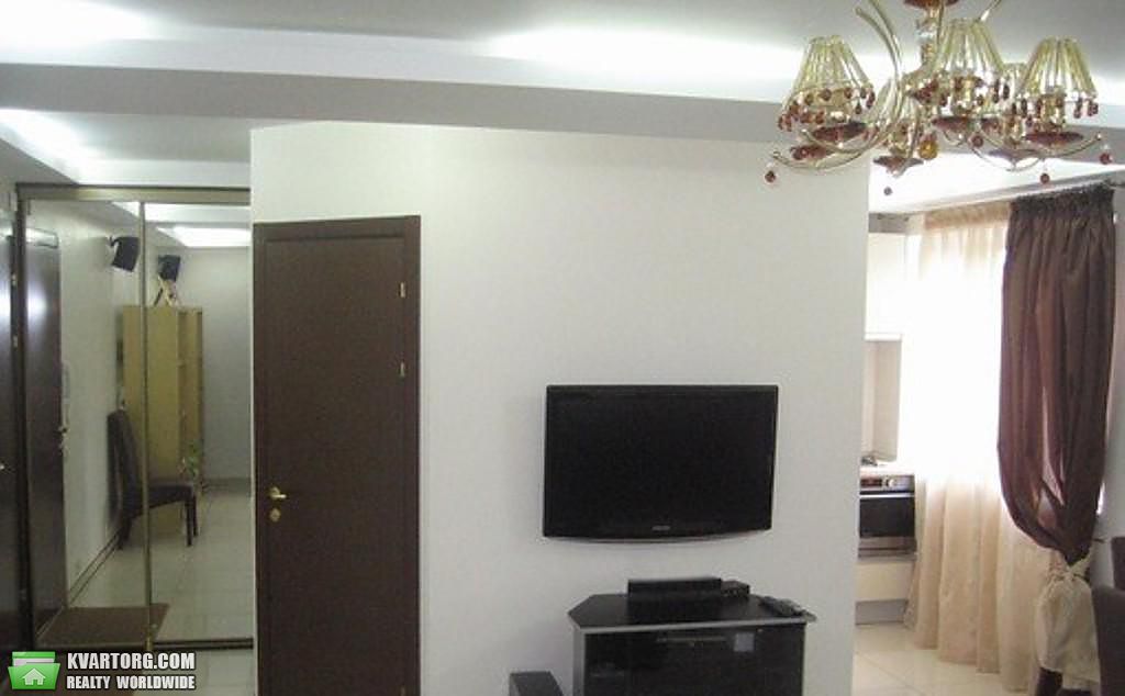 Rent out 2-room apartment. Киев,  Леси Украинки бул — photo 2