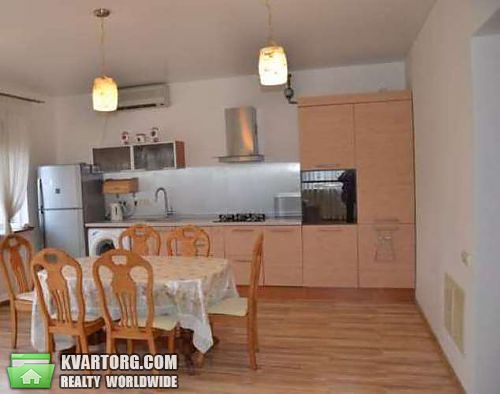 Rent out house. Киев, Серповая — photo 3