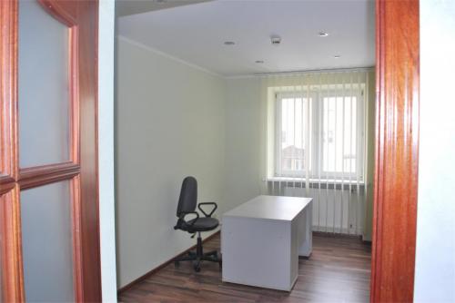 Sell office. Киев, Мельникова — photo 2