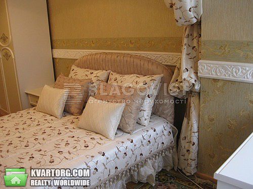 Rent out 5-room apartment. Киев,  Нижний Вал — photo 4
