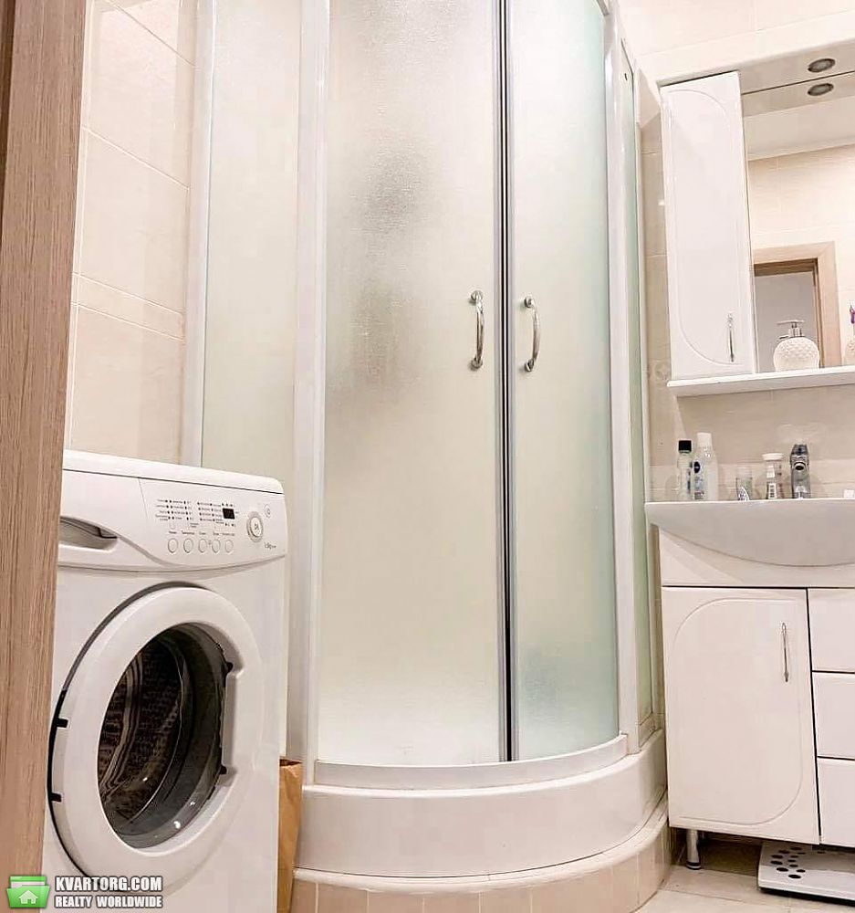 Rent out 2-room apartment. Киев,  Петрицкого — photo 7