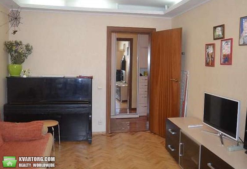 Sell 3-room apartment. Киев,  Волго-Донской пер — photo 2