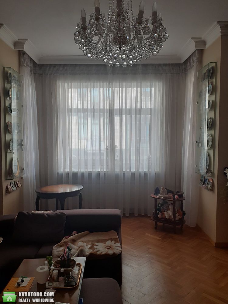 Sell 4-room apartment. Киев, Большая Житомирская — photo 1