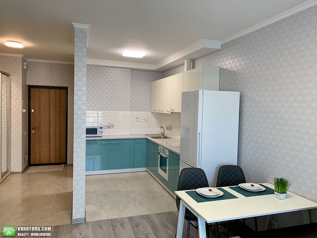 Rent out 2-room apartment. Киев,  Липковского — photo 8