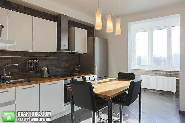 Sell 3-room apartment. Киев,  Феодосийская — photo 1