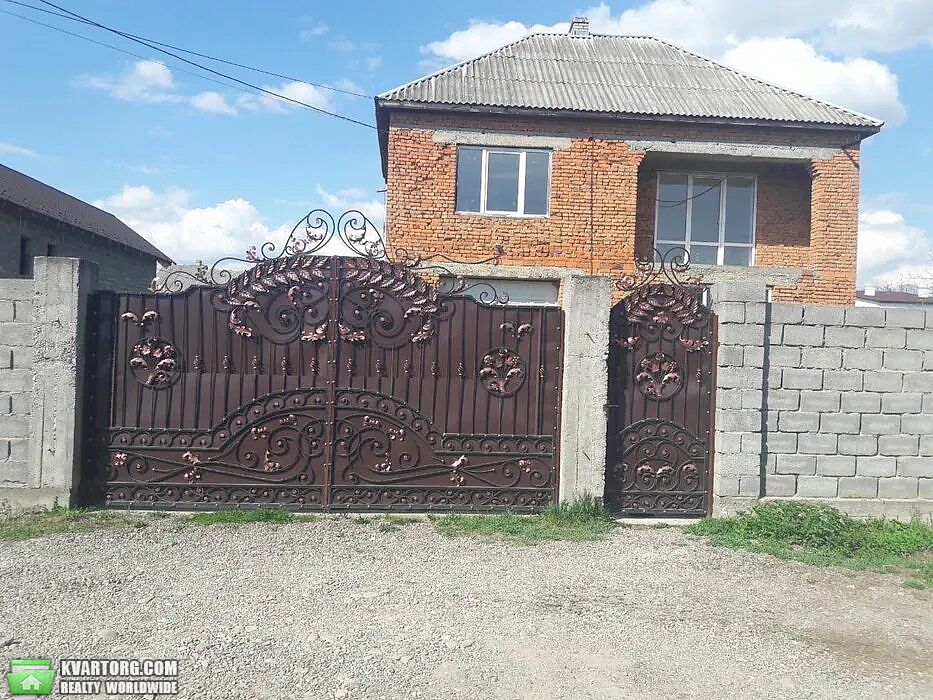 Sell house. Ужгород, Центральная — photo 1