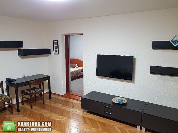 Rent out 2-room apartment. Киев,  Антоновича — photo 2