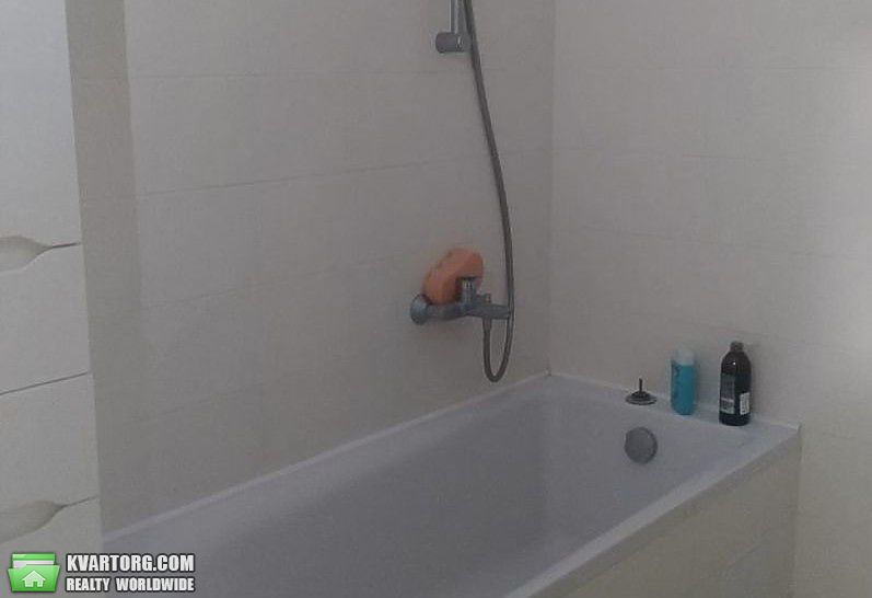 Rent out 2-room apartment. Киев,  Туманяна — photo 7