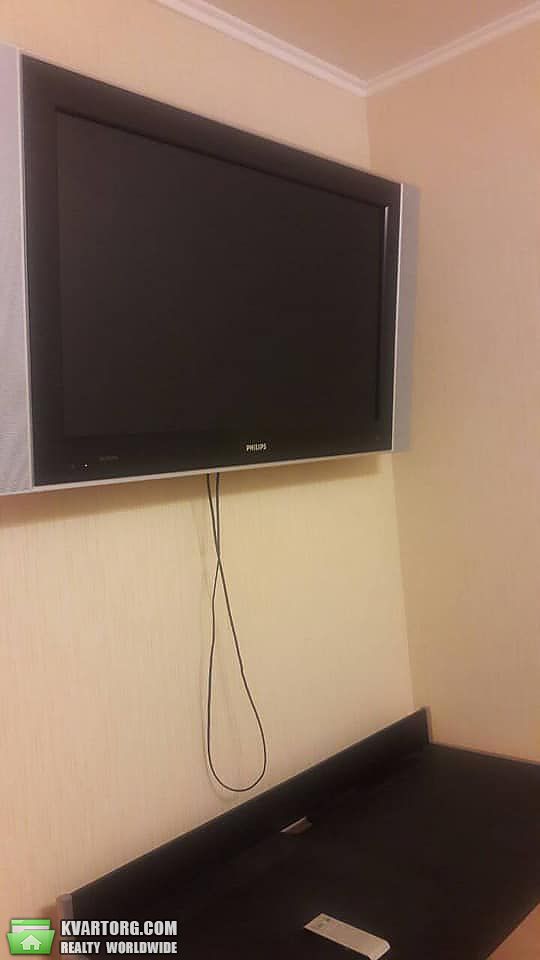 Rent out 1-room apartment. Киев,  Урловская — photo 3