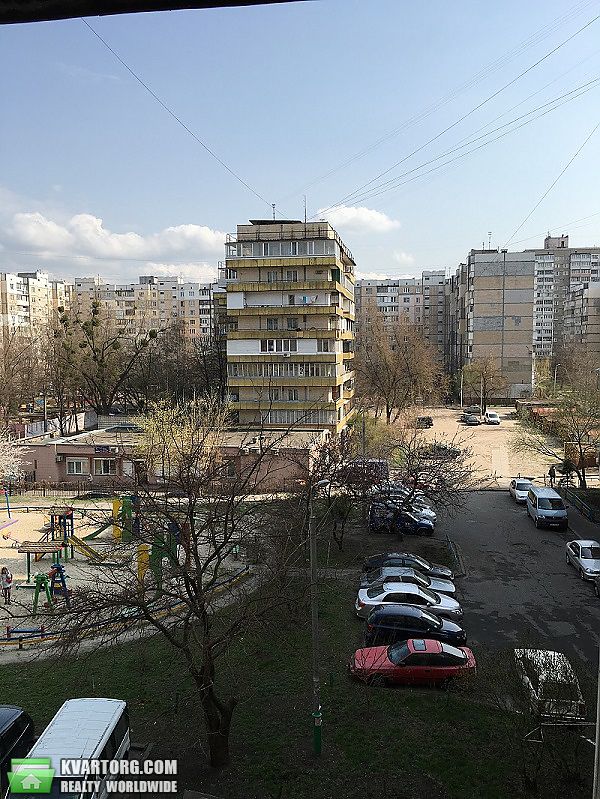Sell 3-room apartment. Киев,  Тростянецкая — photo 4