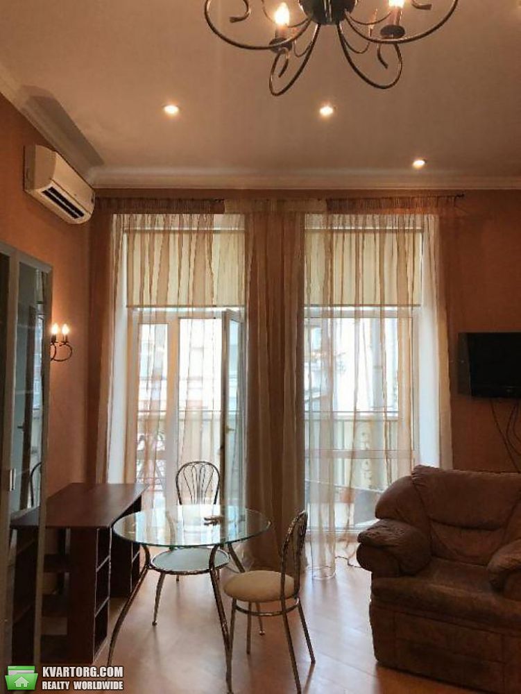 Rent out 2-room apartment. Киев,  Саксаганского — photo 3