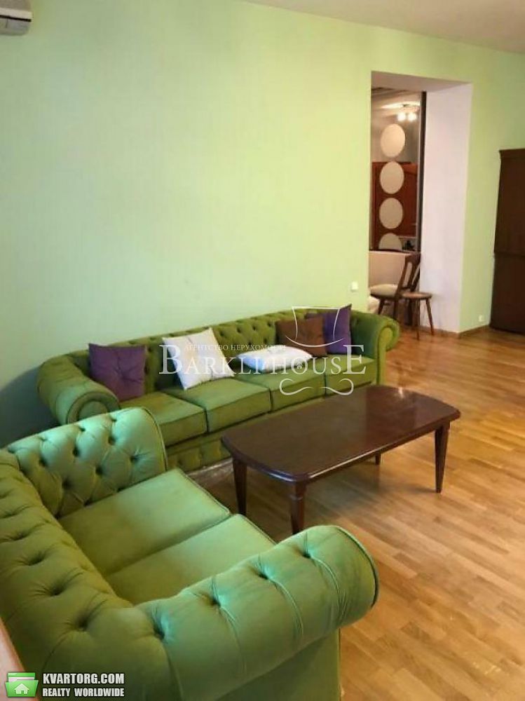 Rent out 3-room apartment. Киев,  Павловская — photo 1