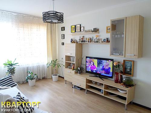 Sell 2-room apartment. Киев,  Маяковского — photo 1