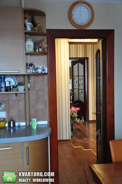 Sell 3-room apartment. Днепропетровск, Красная — photo 1