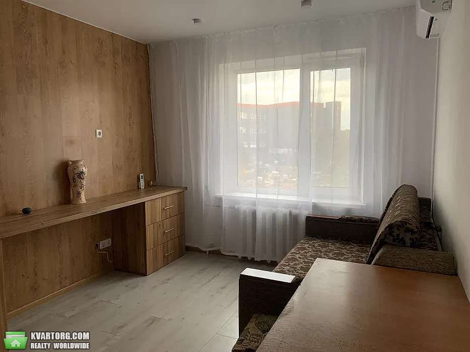 Rent out 1-room apartment. Киев, Жолудева — photo 2