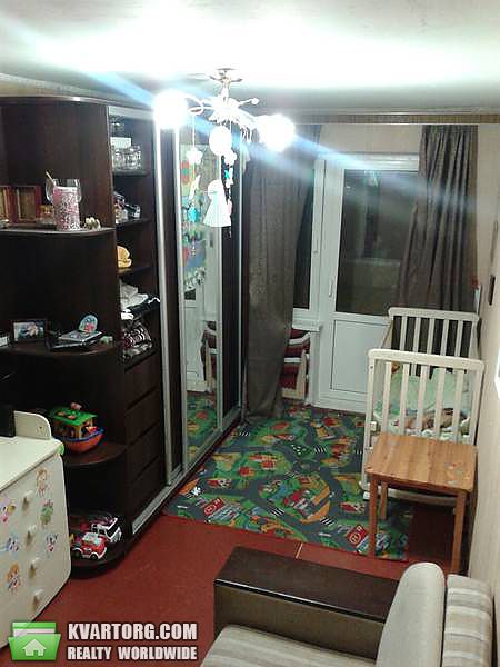 Sell 3-room apartment. Киев,  Приречная — photo 1