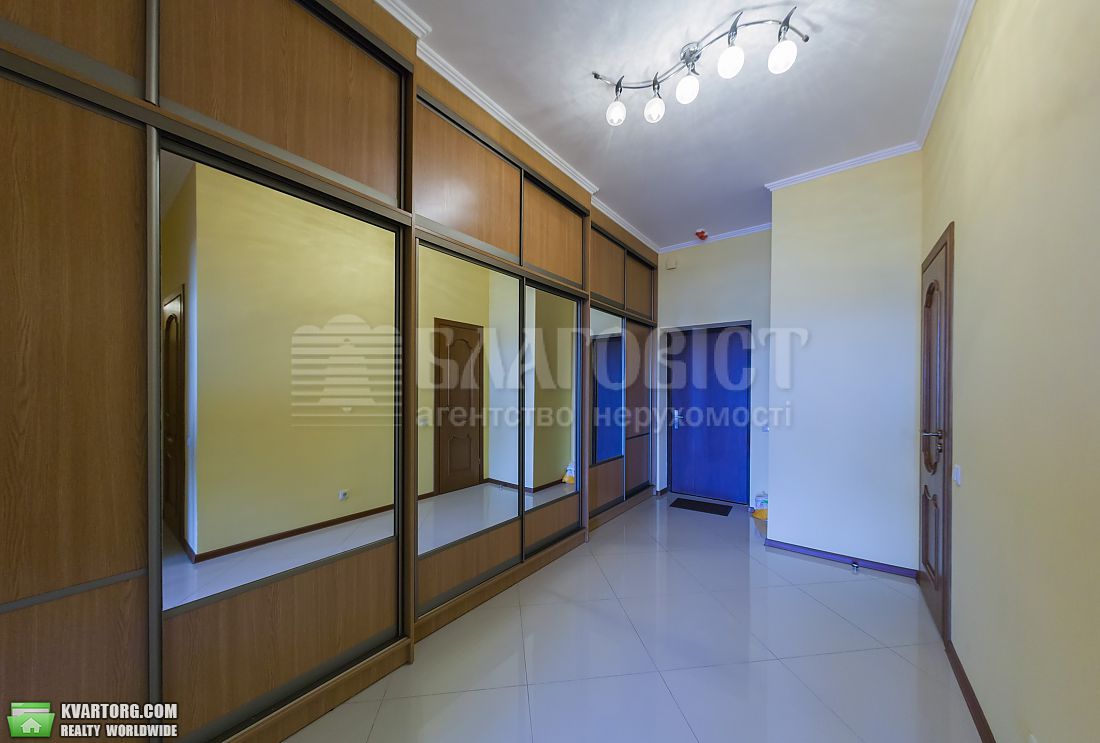Rent out 3-room apartment. Киев, Барбюса Анри — photo 8