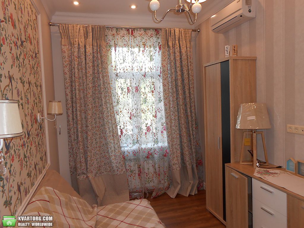 Rent out 3-room apartment. Киев,  Лысенко — photo 5