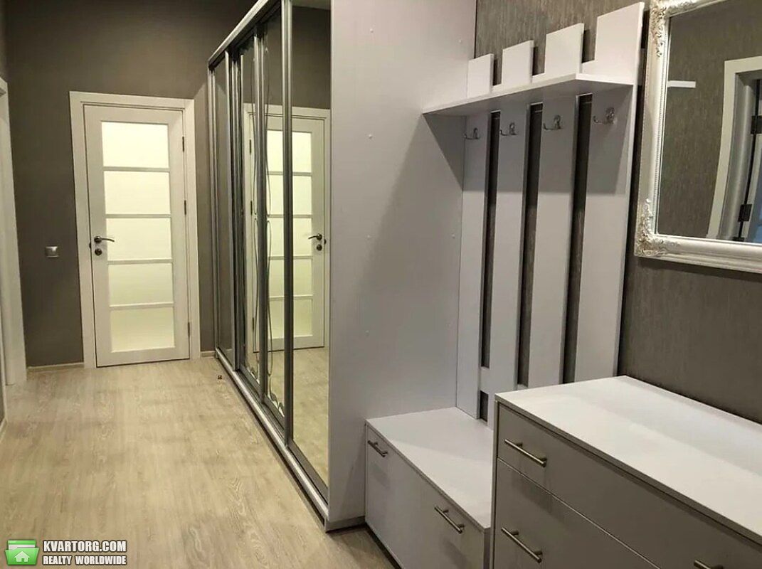 Rent out 1-room apartment. Киев,  Лабораторный пер — photo 4