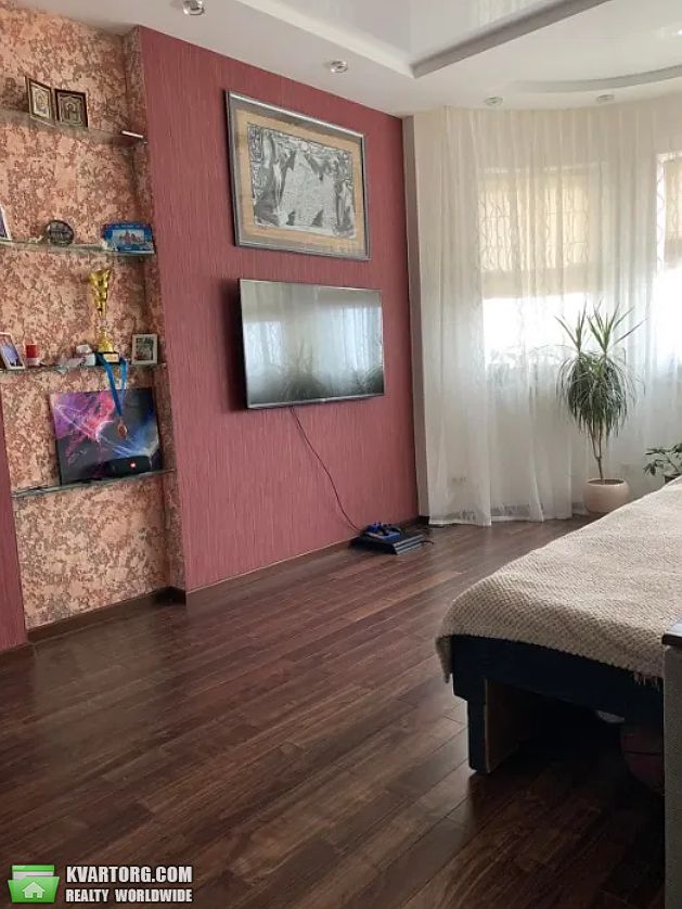 Rent out 2-room apartment. Киев,  Харьковское шоссе, 19а — photo 8
