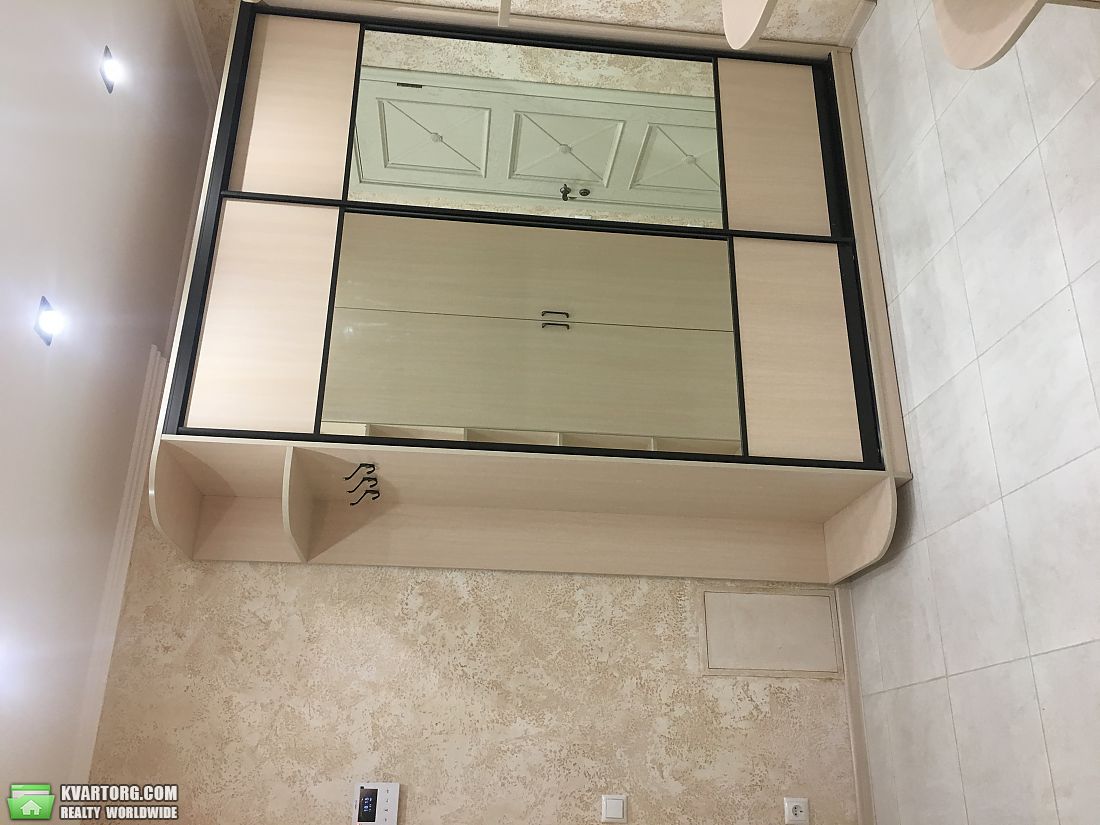 Rent out 2-room apartment. Киев, Аэровокзальная — photo 6