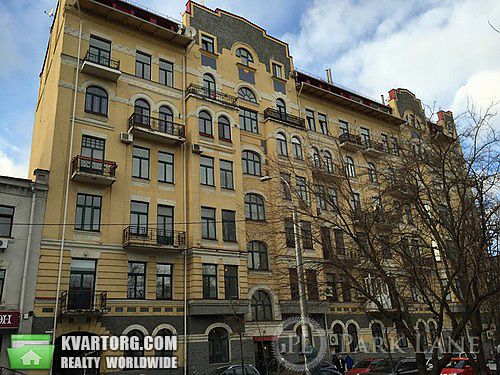 Sell 4-room apartment. Киев,  Большая Житомирская — photo 1