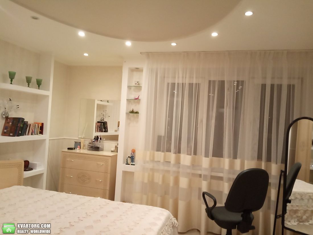 Rent out 2-room apartment. Киев, Антоновича — photo 9