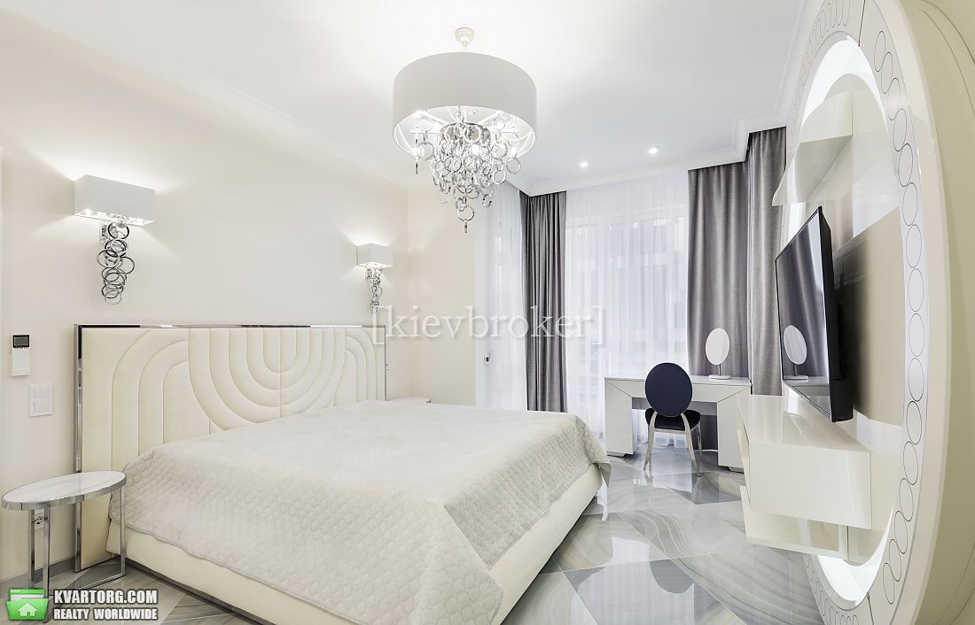 Rent out 2-room apartment. Киев,  Димитрова — photo 1