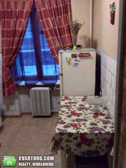 Sell 2-room apartment. Киев,  Вышгородская — photo 3