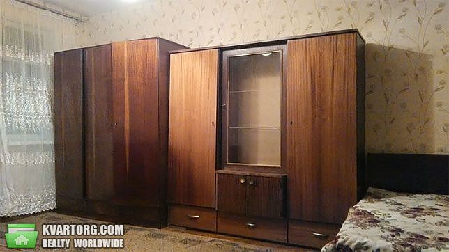 Rent out 1-room apartment. Киев,  Метростроевская — photo 2