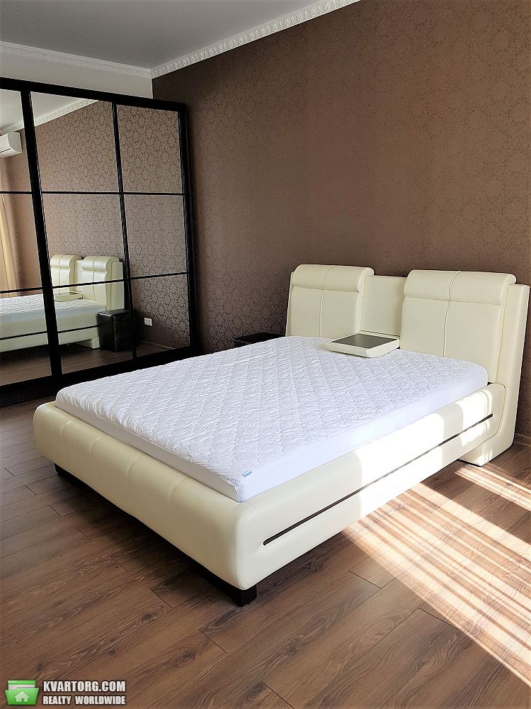 Rent out 3-room apartment. Киев, Ломоносова — photo 9