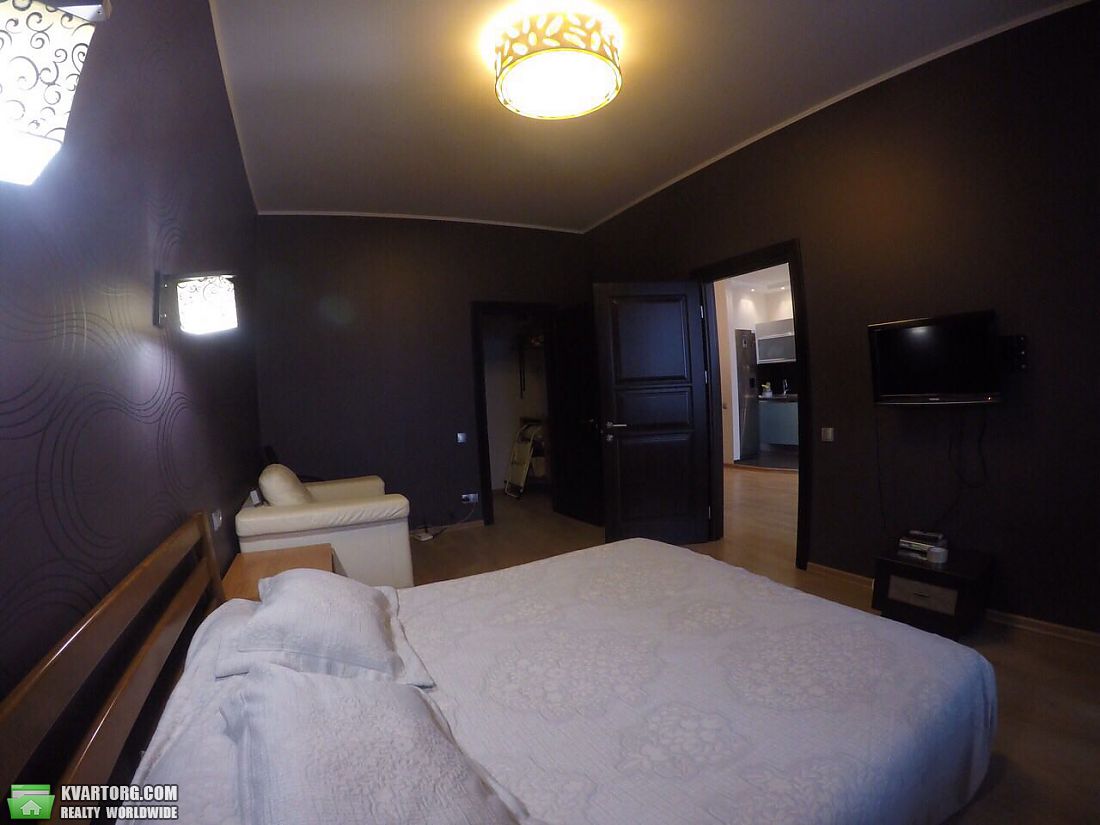 Rent out 3-room apartment. Киев,  Леси Украинки бул — photo 7