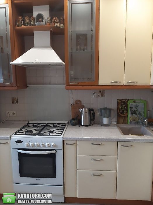 Sell 3-room apartment. Киев,  Свободы пр — photo 1