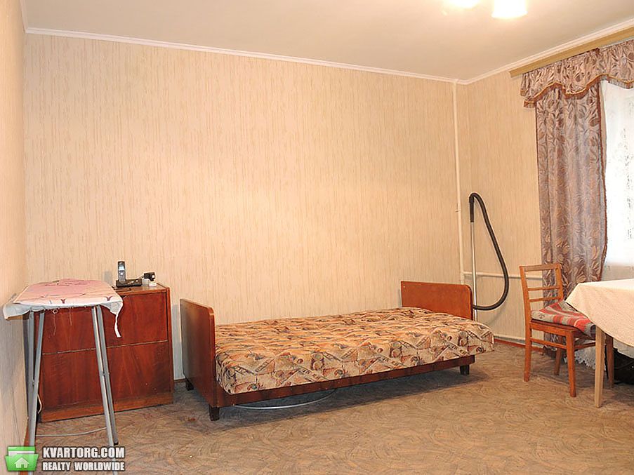 Rent out 1-room apartment. Киев,  Мазепы — photo 2