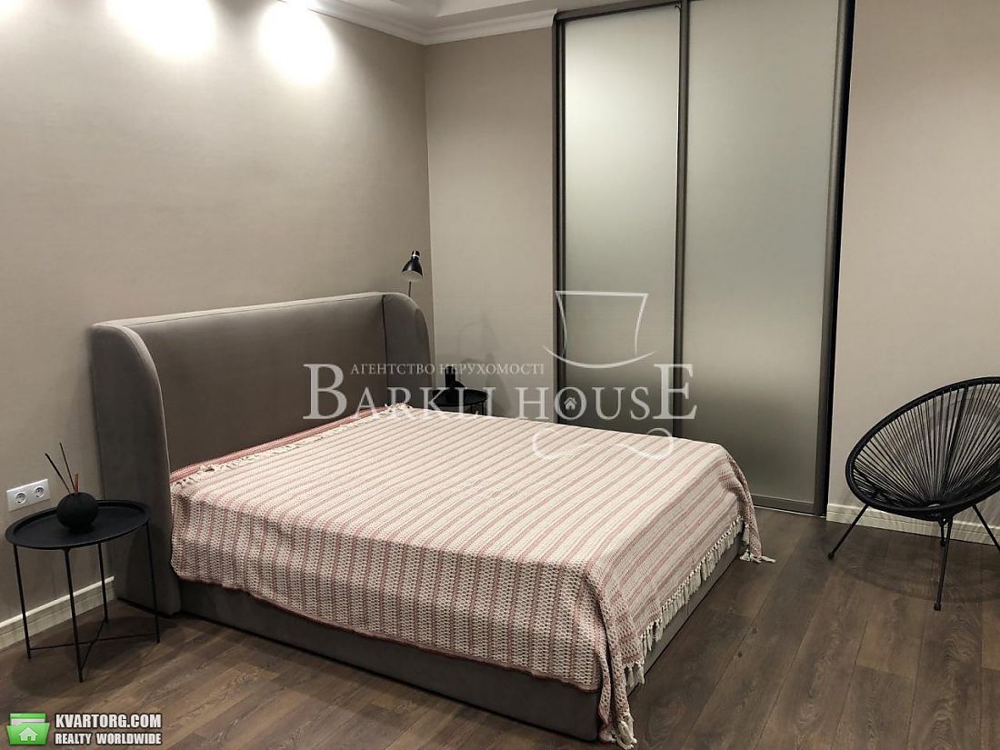 Rent out 3-room apartment. Киев, Назаровская — photo 1