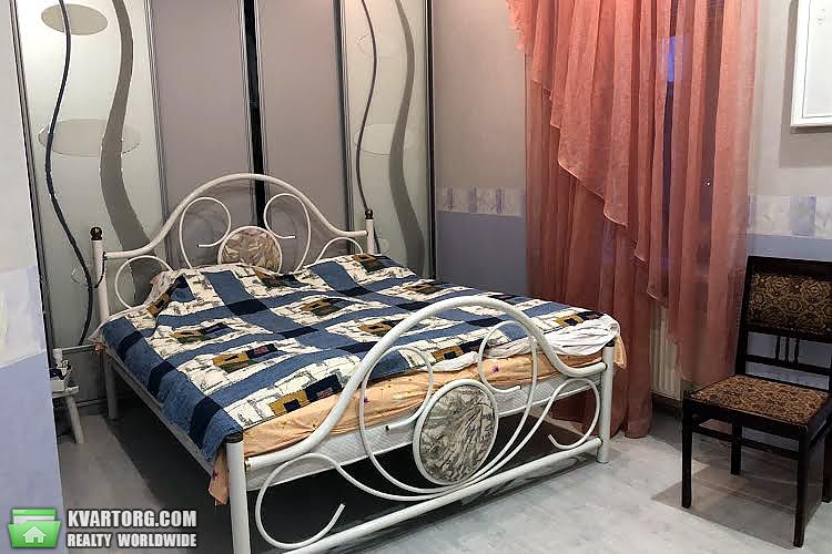 Sell 3-room apartment. Киев,  Багговутовская — photo 1