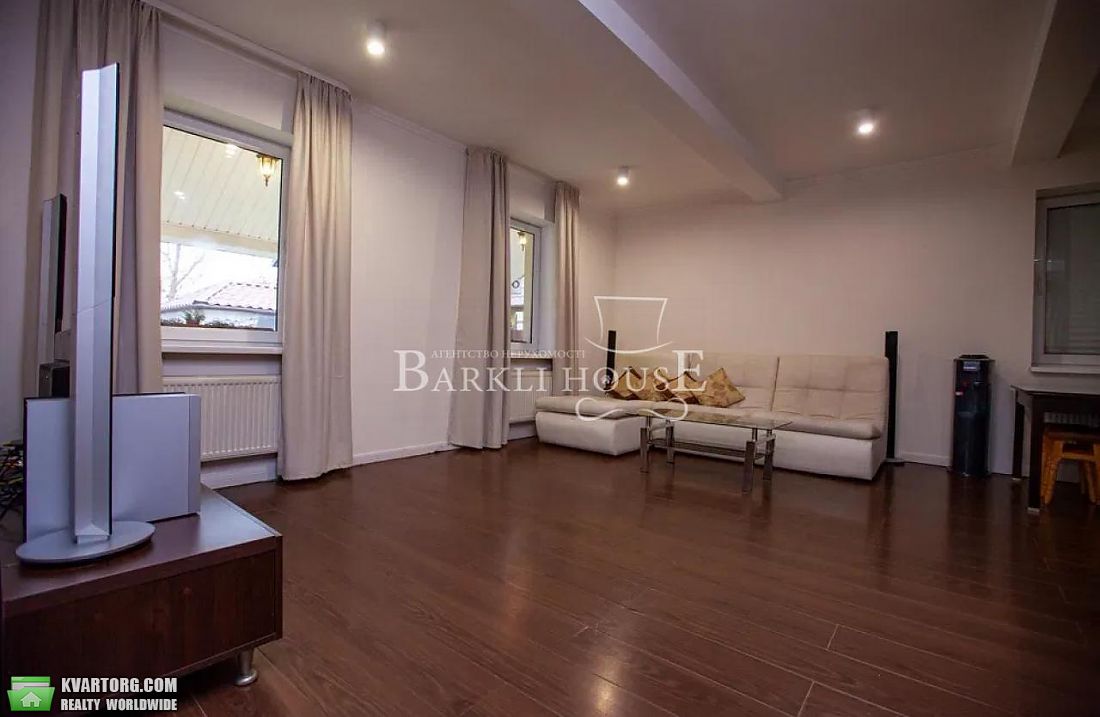 Rent out house. Киев,  Газопроводная — photo 1