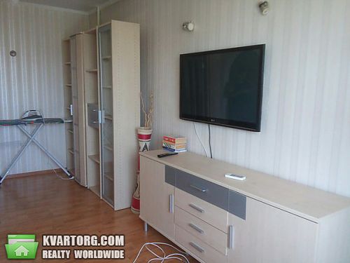 Rent out 1-room apartment. Киев, Героев Сталинграда пр — photo 10