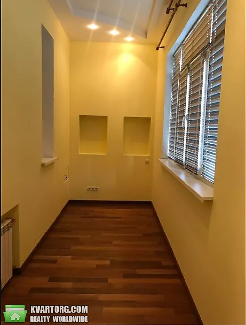 Rent out 2-room apartment. Киев,  Большая Васильковская — photo 10