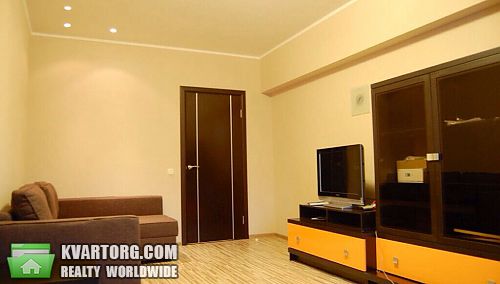 Rent out 3-room apartment. Киев, Бажана — photo 1