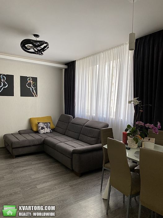 Rent out 3-room apartment. Киев,  Пчелки — photo 2