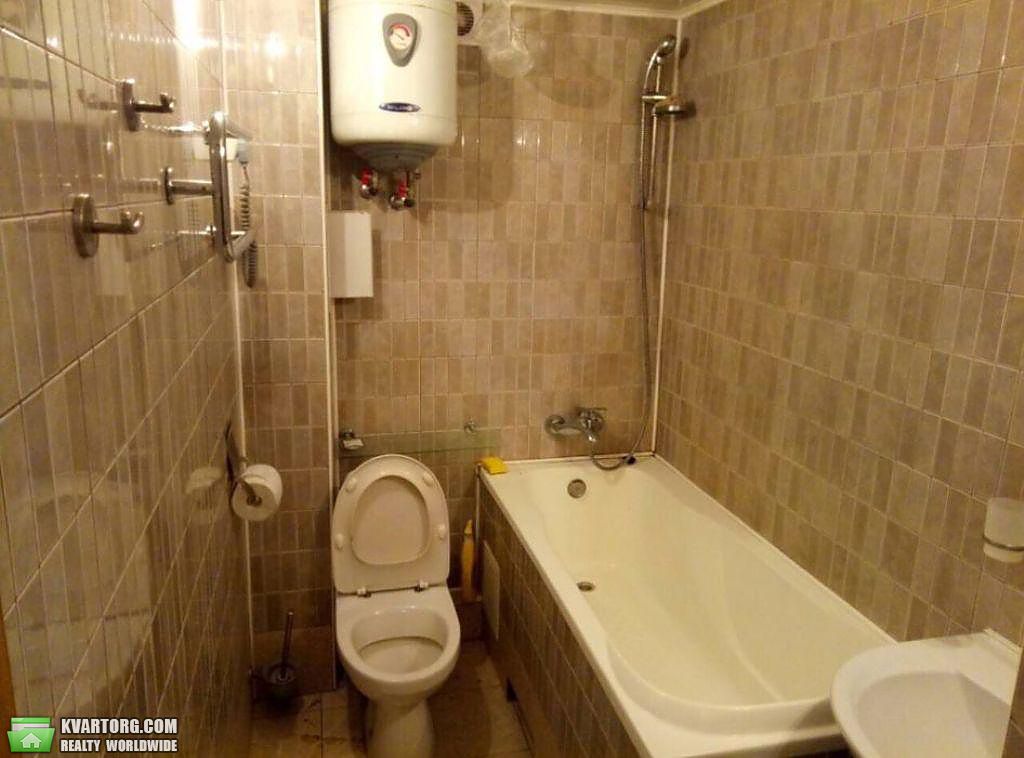 Rent out 2-room apartment. Киев,  Саксаганского — photo 7
