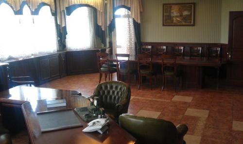 Sell office. Киев, Якира 8 — photo 1