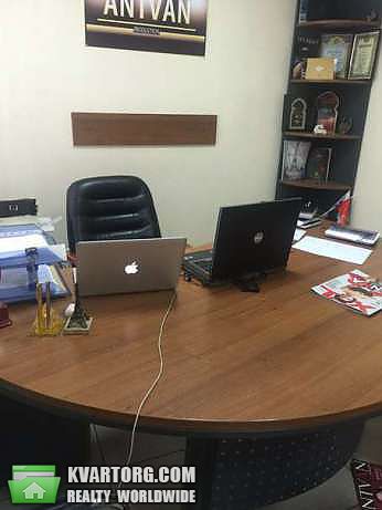 Rent out office. Киев, Б.Хмельницкого 32, 62 м.к — photo 1