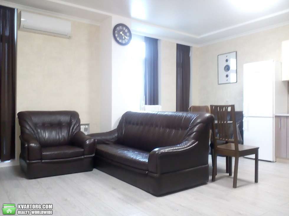 Rent out 1-room apartment. Киев, Регенераторная — photo 3