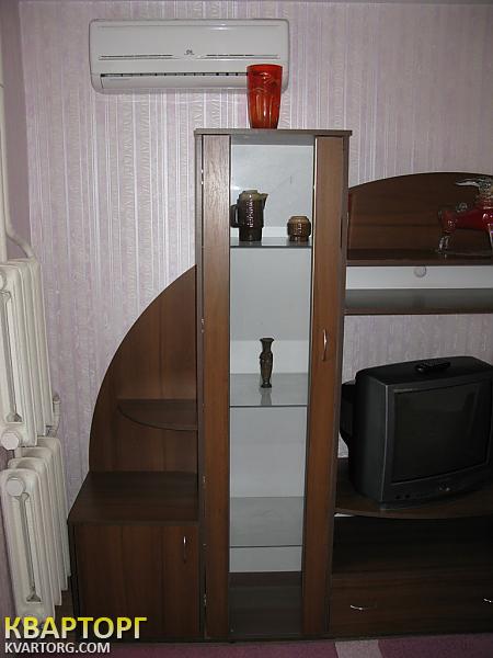Rent out 3-room apartment. Киев,  Окипной — photo 4