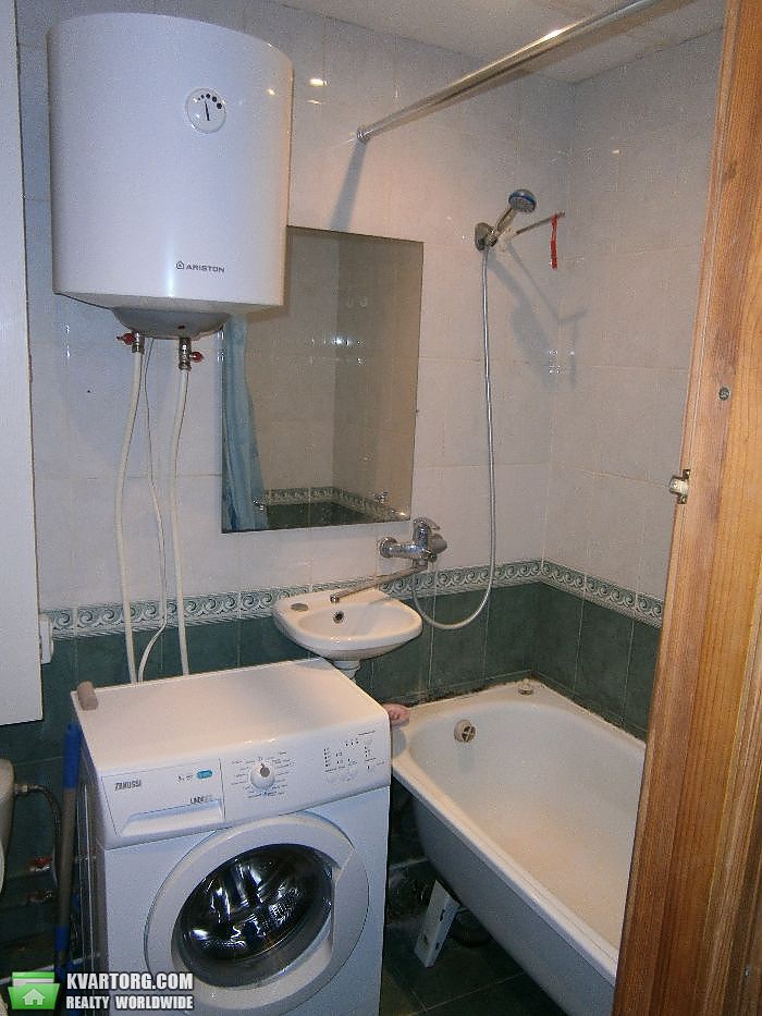 Sell 1-room apartment. Киев,  Багговутовская — photo 4