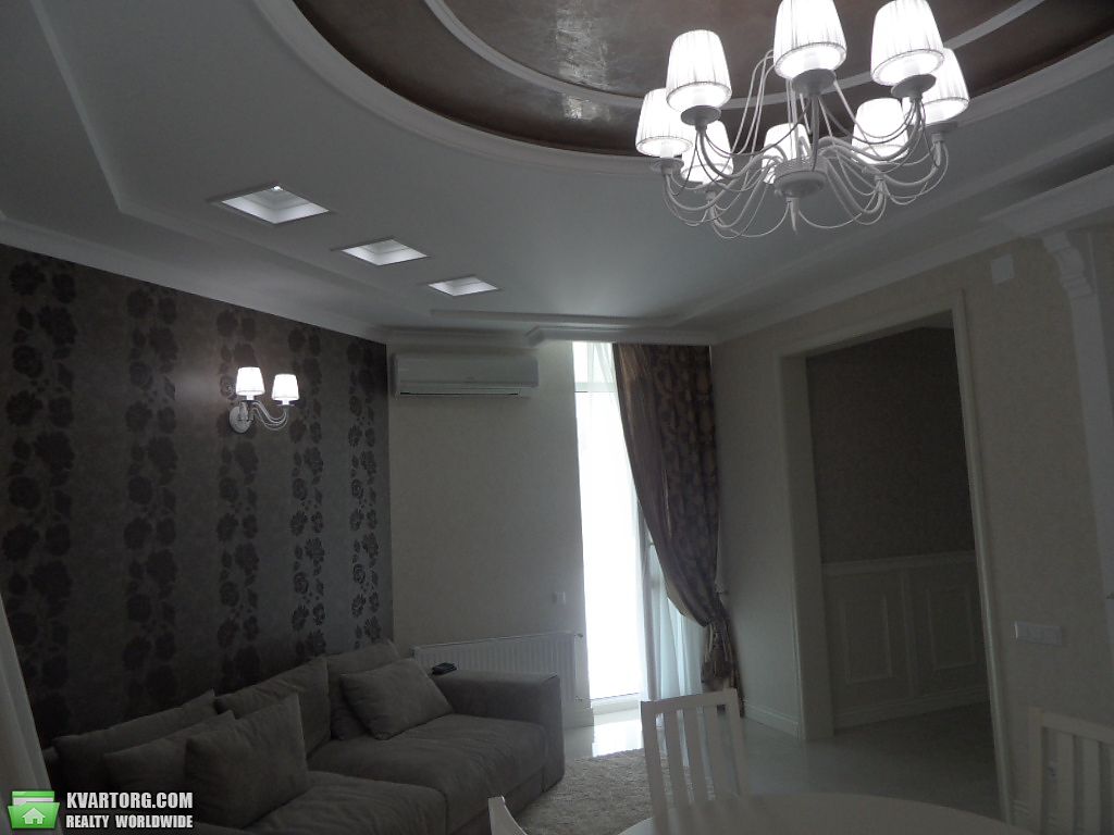 Rent out 3-room apartment. Одесса, Французский бульвар — photo 2