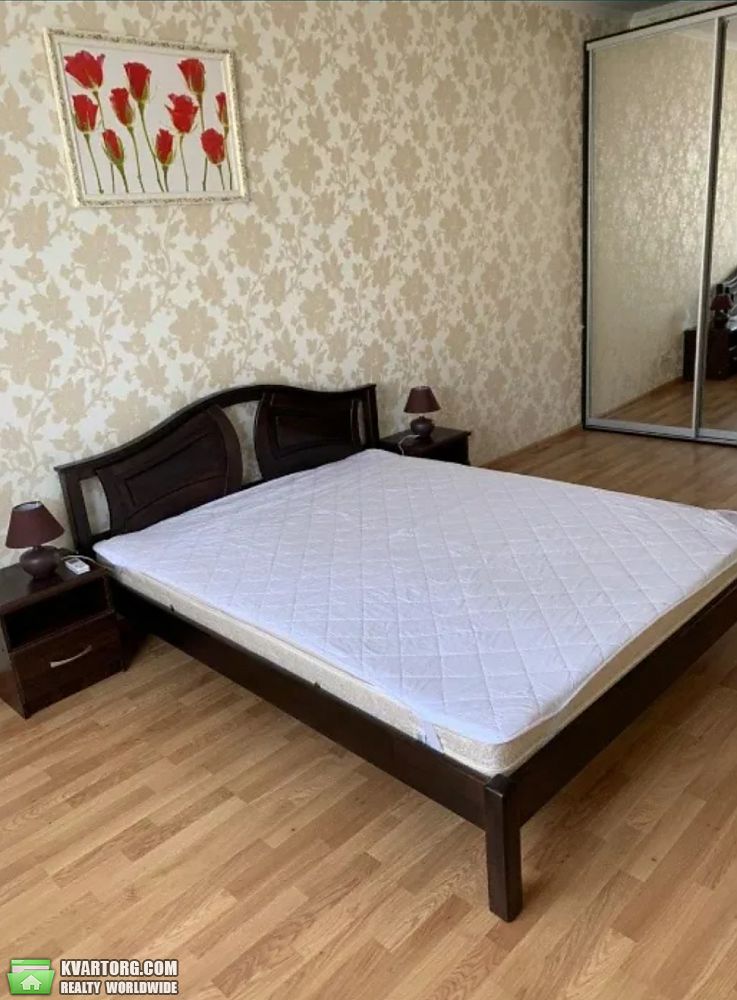 Rent out 1-room apartment. Киев, Драгоманова — photo 2