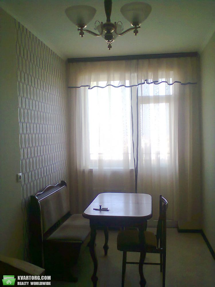 Rent out 1-room apartment. Киев, Наталии Ужвий — photo 4